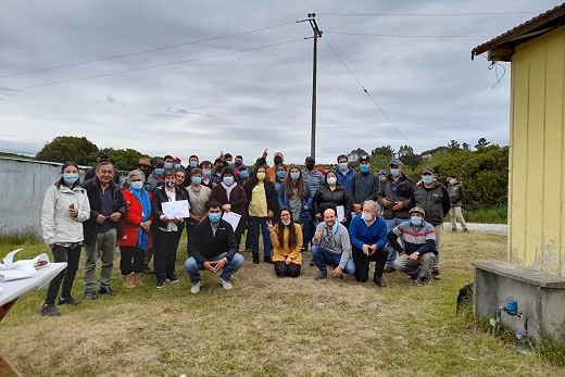 Académico UACh lideró ceremonia de tijerales de proyecto que busca preservar la tradición pesquera en la comunidad de Guapilacuy en Ancud